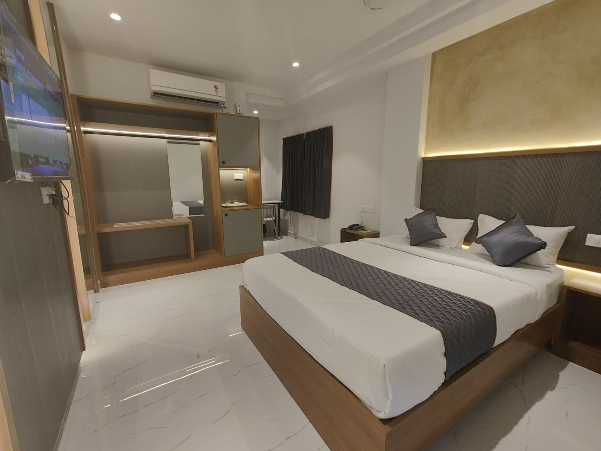 Hotel La Premier Хидерабад Екстериор снимка